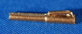 Dollhouse Miniature Pen Fountain, Gold Color